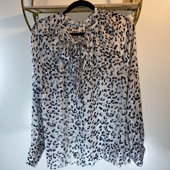 Bella Dahl Thin long sleeve top sz. Large - Picture 4 of 8